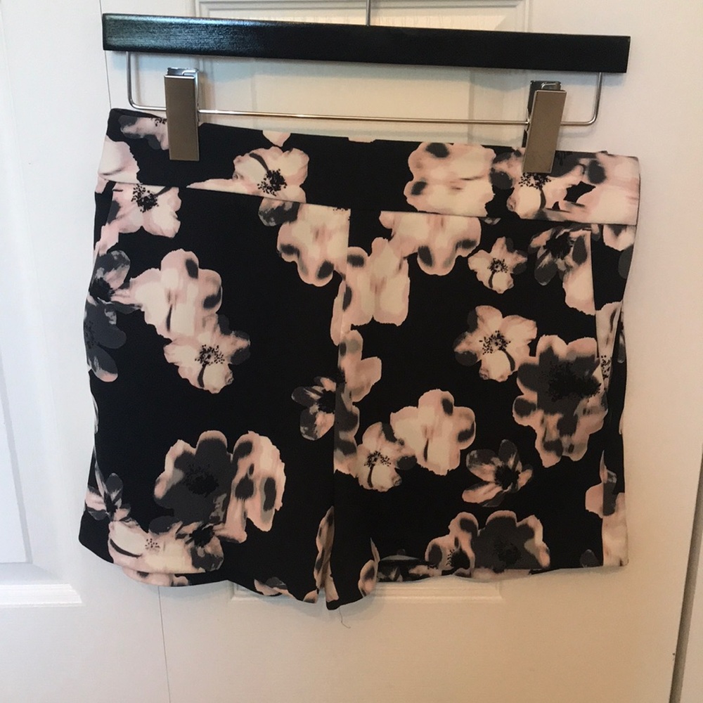 Express high waisted short